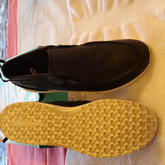 Nike Other - Mens Nike SB Air Max Janoski 2 Moc 13 - Black